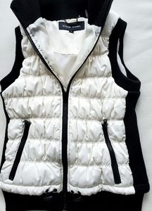 Black Rivet black and white puffy sleeveless coat